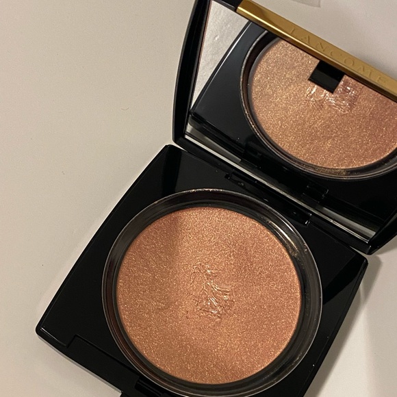 Lancôme dual finish multi tasking illuminating highlighter - Picture 2 of 3